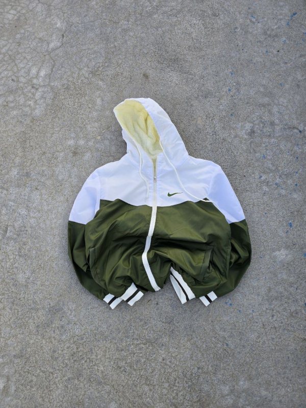 سویشرت،سویشرت مردانه، بادگیر،سویشرت نایک،سویشرت ارزان،سویشرت پسرانه