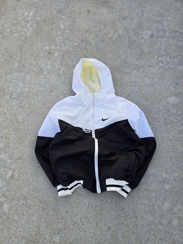 سویشرت،سویشرت مردانه، بادگیر،سویشرت نایک،سویشرت ارزان،سویشرت پسرانه