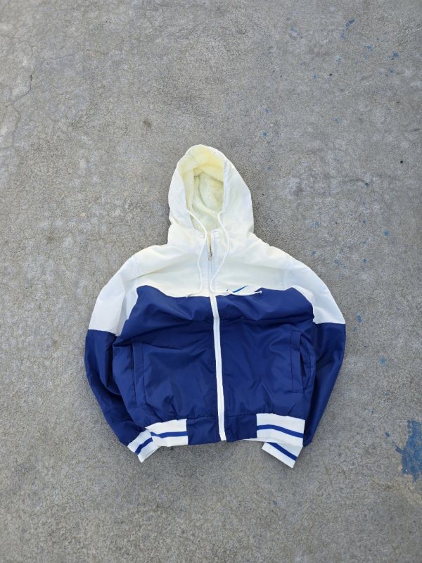 سویشرت،سویشرت مردانه، بادگیر،سویشرت نایک،سویشرت ارزان،سویشرت پسرانه