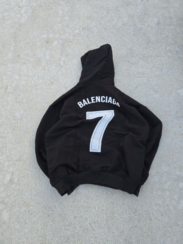 هودی، هودی ساده، هودی طرح دار، هودی بیسیک، هودی پاییزی، هودی پسرانه