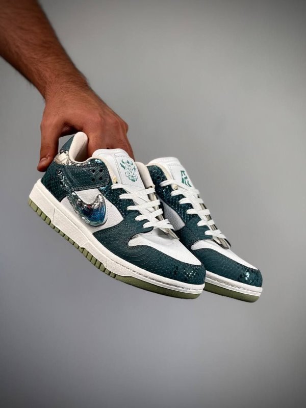 کتونی پسرانه،کفش پسرانه،دراگون،کتونی دراگون،کتونی پسرانه،خرید کتونی