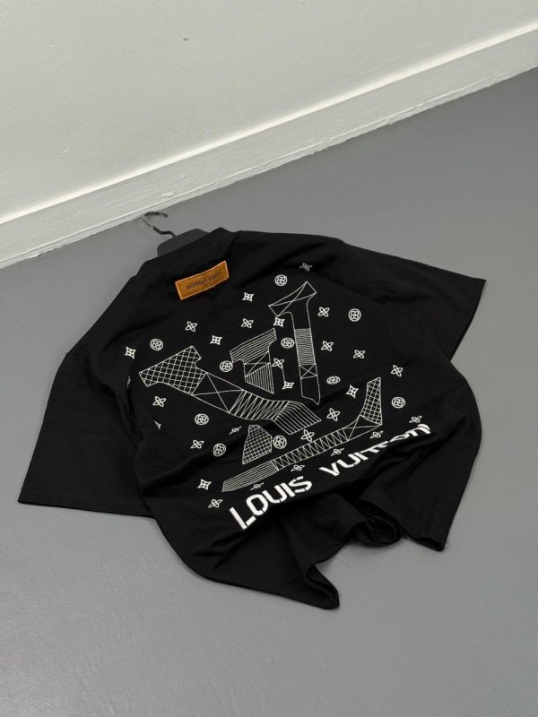 تیشرت پسرانه،تیشرت طرح دار،تیشرت مردانه،تیشرت خنک،تیشرت مردانه تابستان