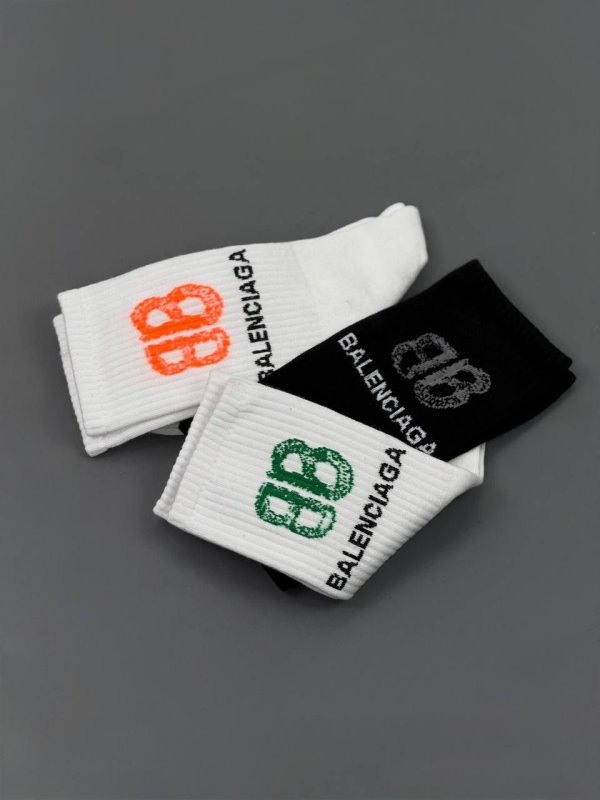 جوراب،جوراب مردانه،جوراب ساق بلند،جوراب نیم ساق،جوراب زنانه