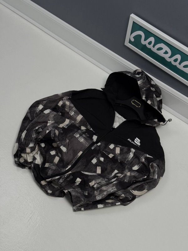 سویشرت،سویشرت مردانه، بادگیر،سویشرت مردانه،سویشرت زیپی،سویشرت پسرانه