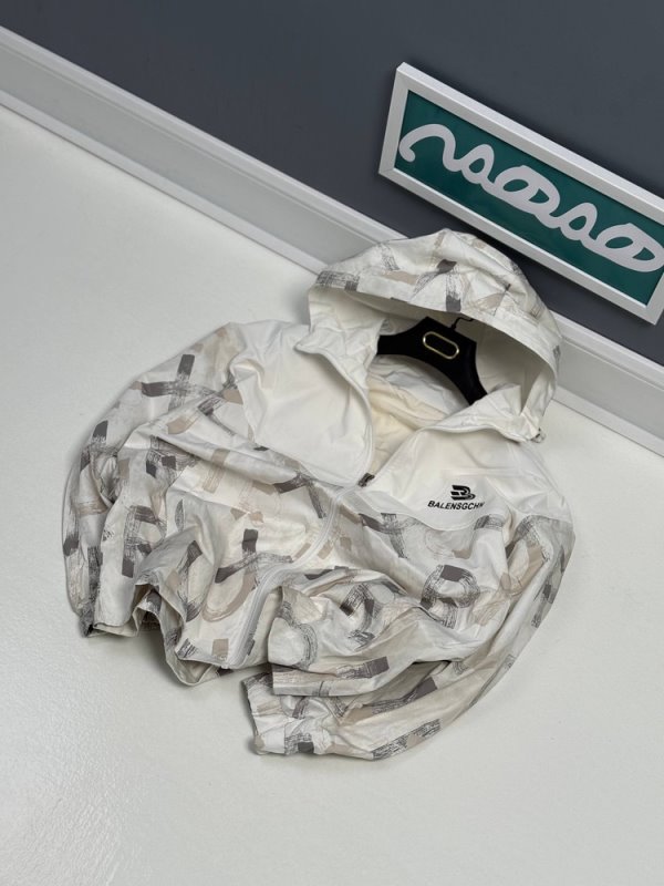 سویشرت،سویشرت مردانه، بادگیر،سویشرت مردانه،سویشرت زیپی،سویشرت پسرانه