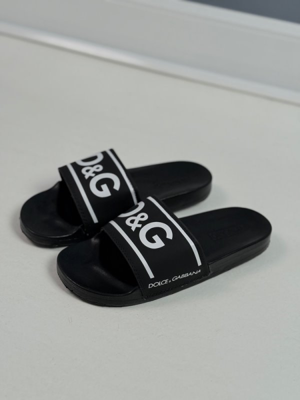 دمپایی، دمپایی مردانه، دمپایی زنانه، دمپایی اصل، دمپایی زنانه