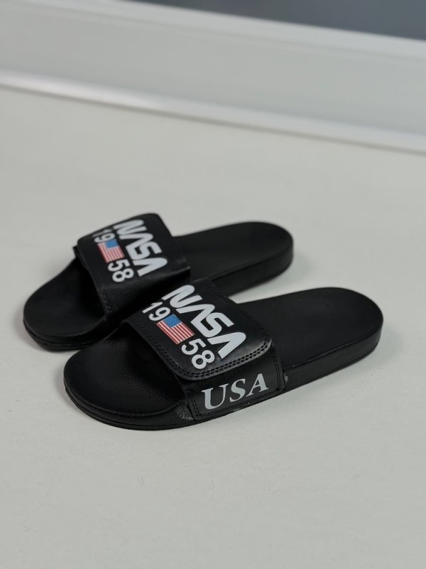 دمپایی، دمپایی مردانه، دمپایی زنانه، دمپایی اصل، دمپایی زنانه