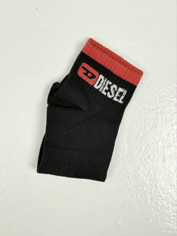 جوراب،جوراب مردانه،جوراب ساق بلند،جوراب نیم ساق،جوراب زنانه