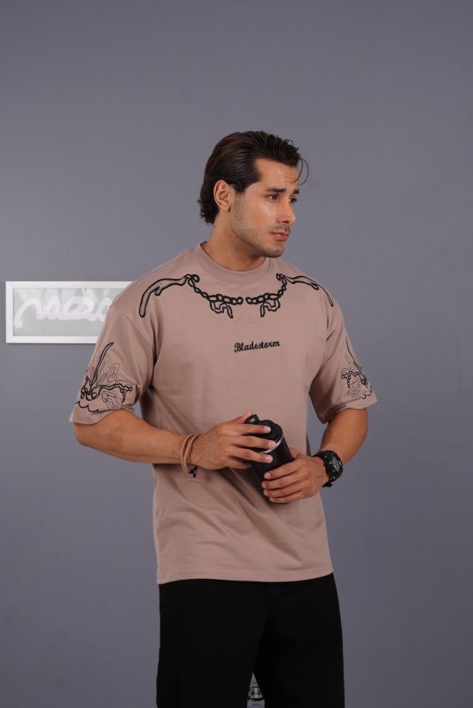 تیشرت مردانه گلدوزی طرح دار کرم کد 200125