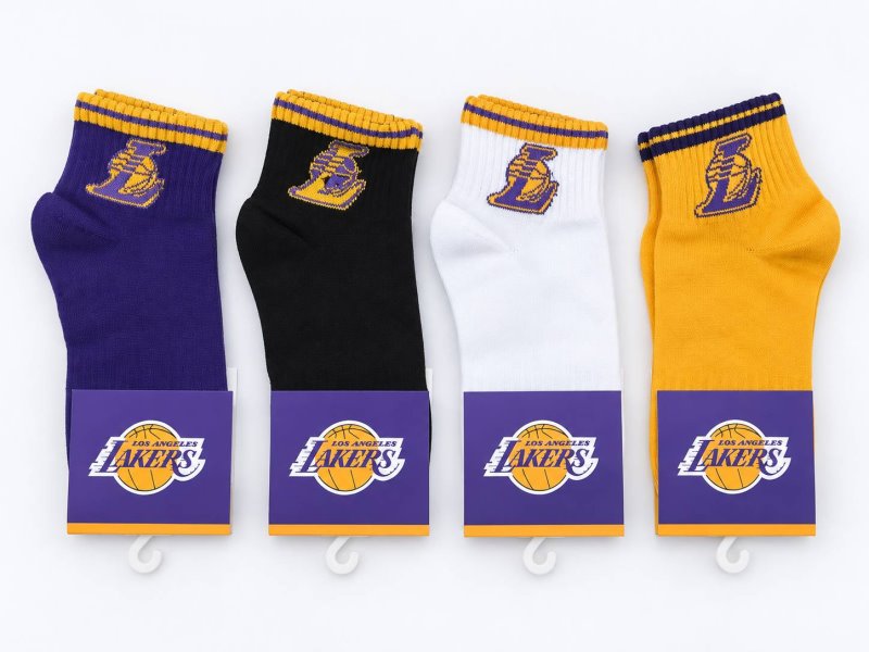جوراب مردانه طرح دار نیم ساق LAKERS کد 1260159