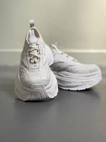 کتونی پسرانه BALENCIAGA سفید 255401