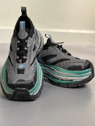 کتونی پسرانه BALENCIAGA مشکی خط سبز 255401