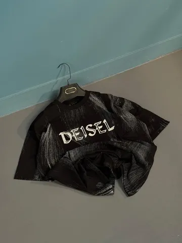 تیشرت مردانه DEISEL راه راه مشکی کد 217658